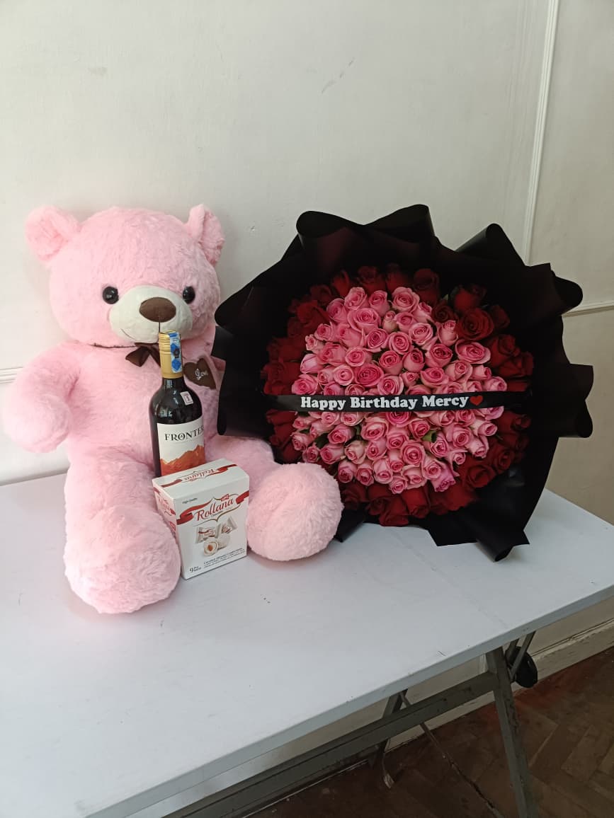 rosy birthday luxury gift set