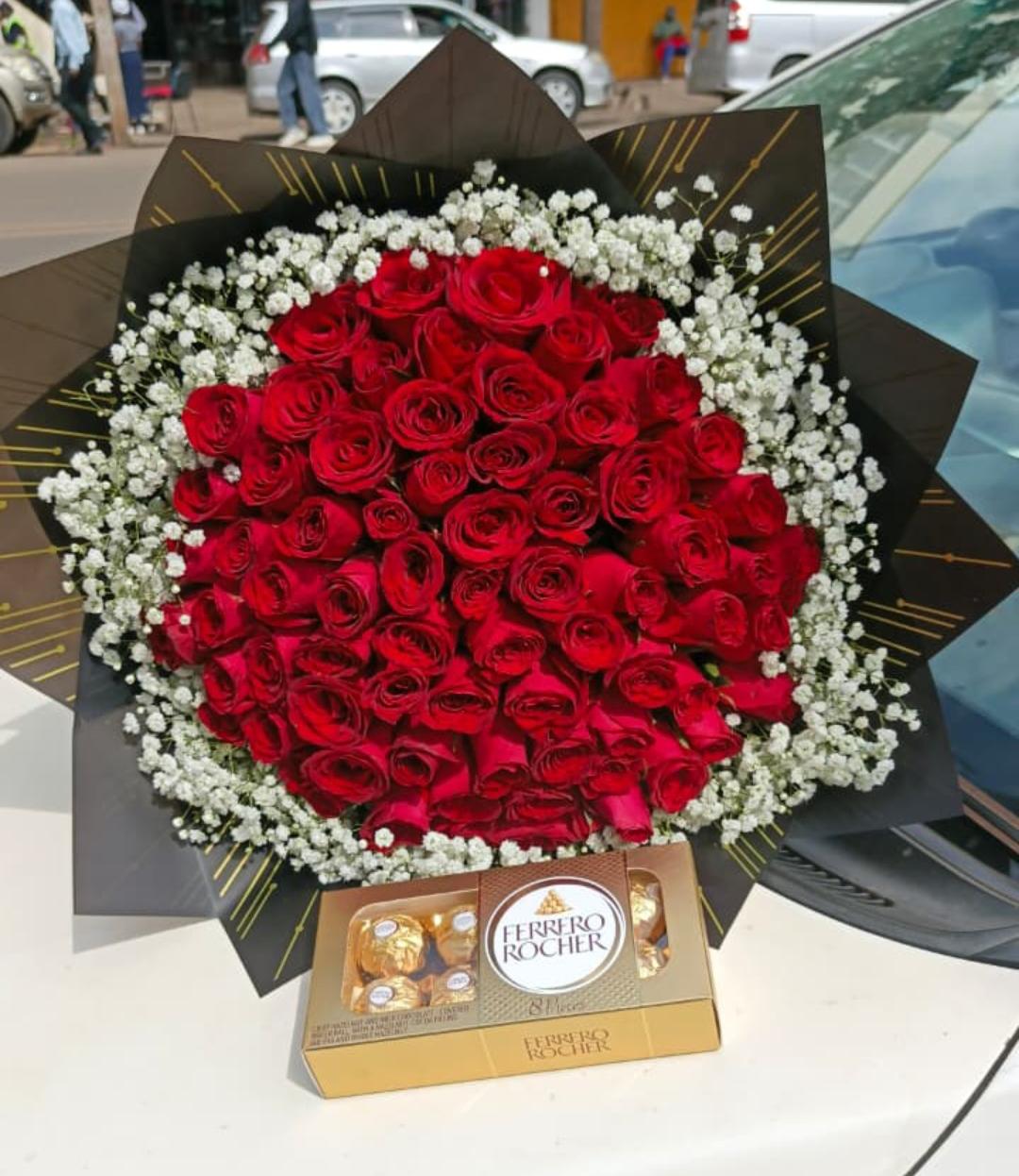 luxury red roses & ferrero rocher gift bouquet